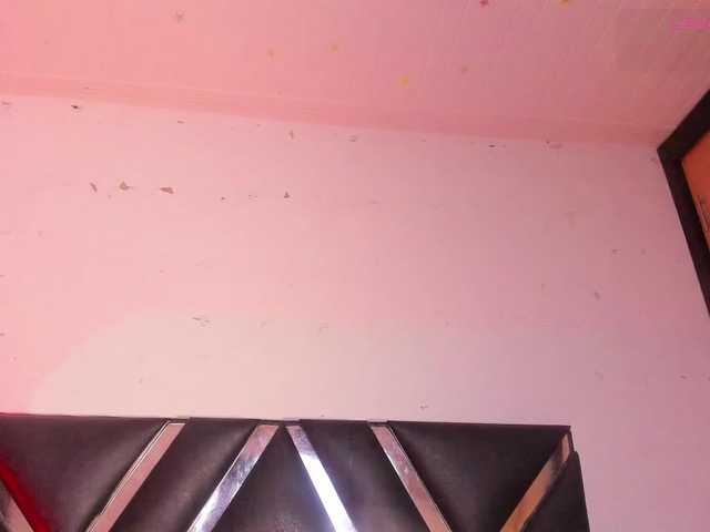 roxyjordan's BongaCams show and profile