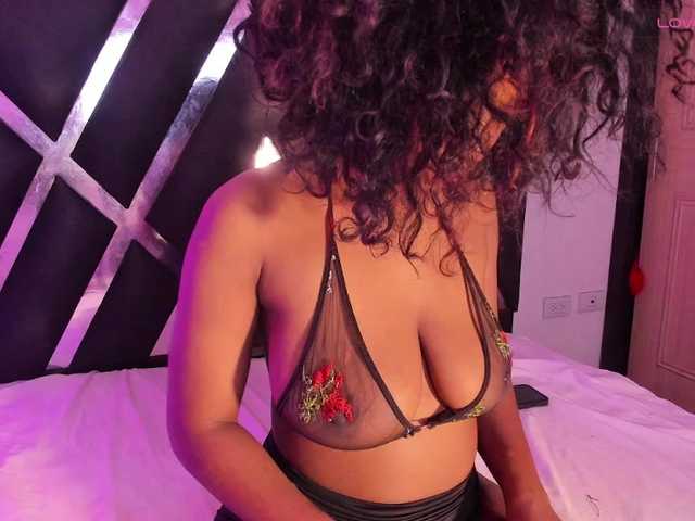 roxyjordan's BongaCams show and profile