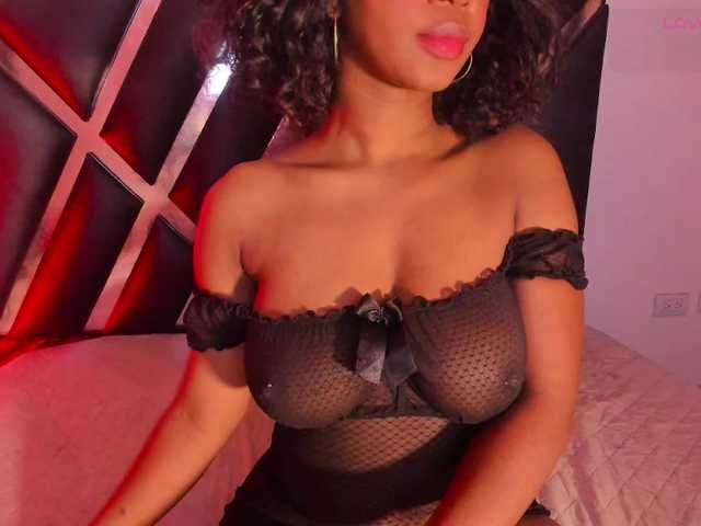 roxyjordan's BongaCams show and profile