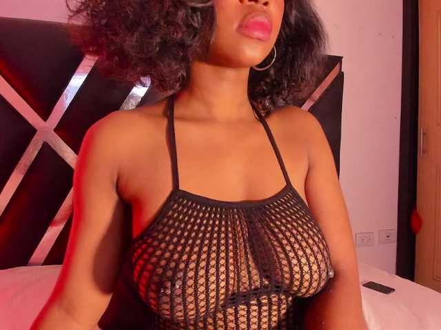 roxyjordan's BongaCams show and profile