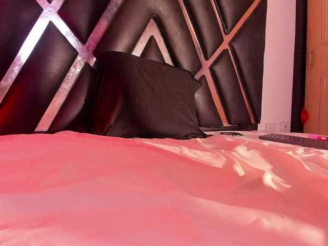 roxyjordan's BongaCams show and profile