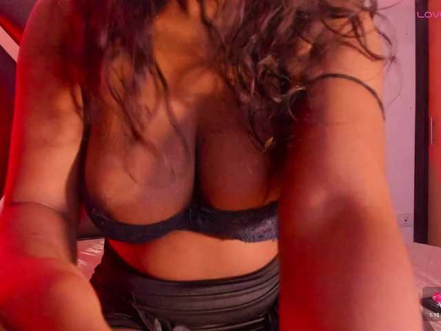 roxyjordan's BongaCams show and profile