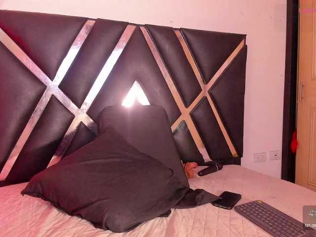 roxyjordan's BongaCams show and profile