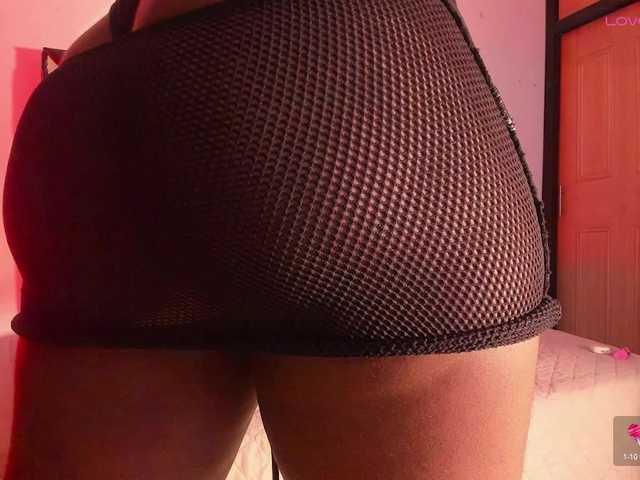 roxyjordan's BongaCams show and profile