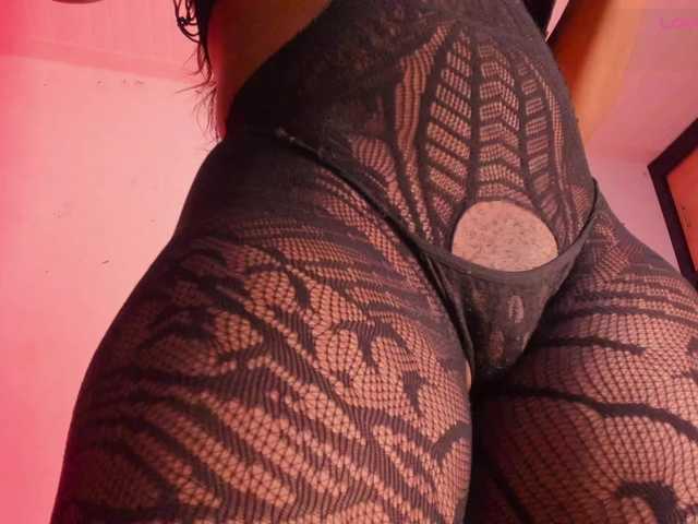 roxyjordan's BongaCams show and profile