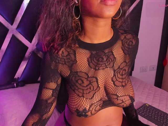 roxyjordan's BongaCams show and profile