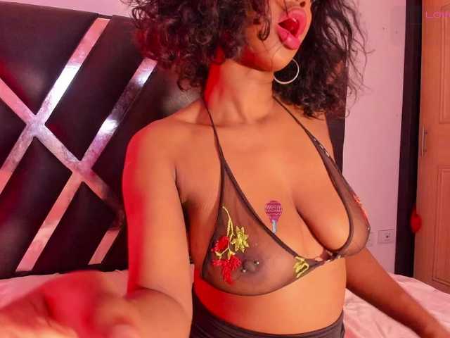 roxyjordan's BongaCams show and profile