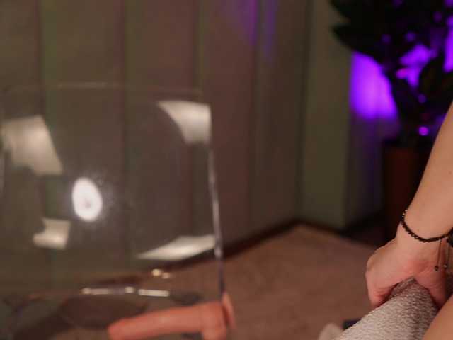 VickySecret's BongaCams show and profile