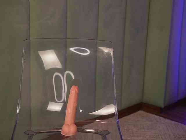 VickySecret webcam
