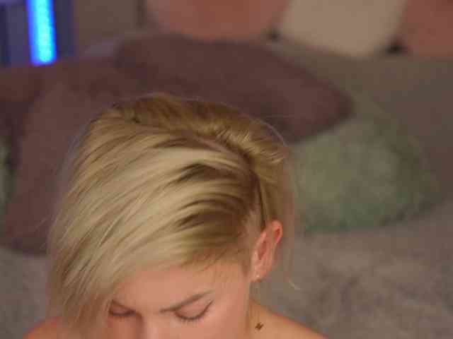 VickySecret webcam
