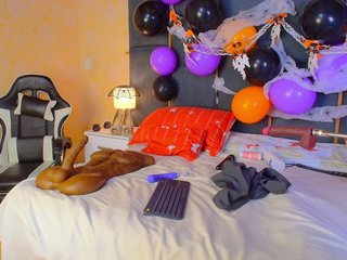 CaseyMoons Porn Show