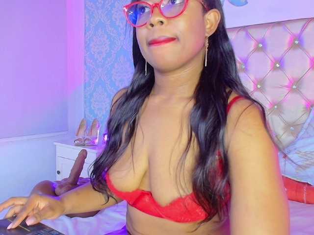 CaseyMoons's BongaCams show and profile