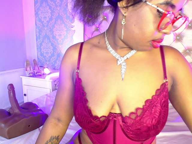 CaseyMoons's BongaCams show and profile