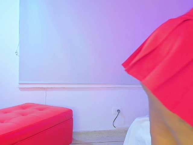 CaseyMoons's BongaCams show and profile