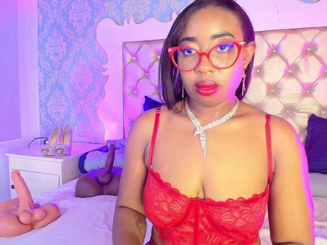 CaseyMoons's BongaCams show and profile