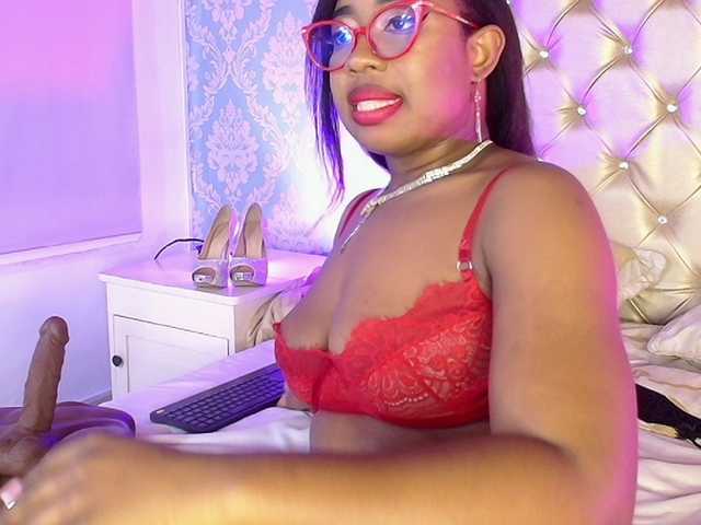 CaseyMoons's BongaCams show and profile