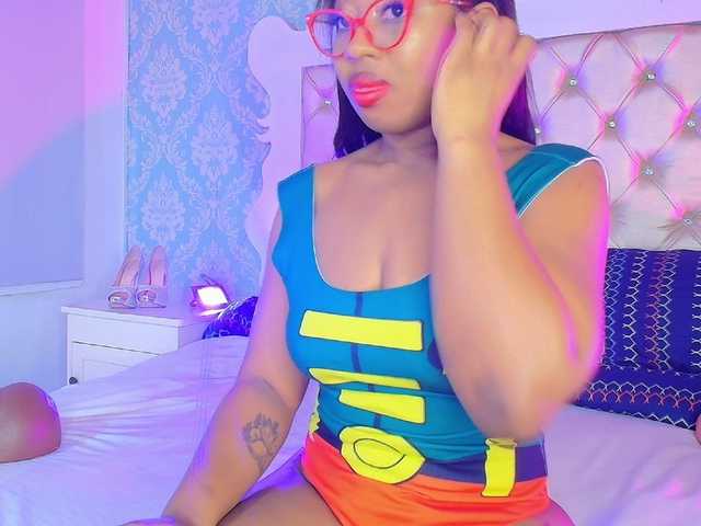 CaseyMoons's BongaCams show and profile