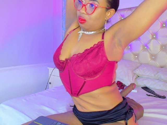 CaseyMoons's BongaCams show and profile