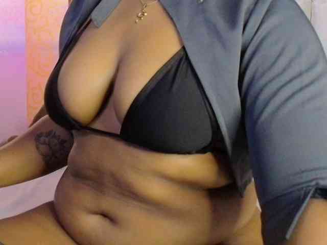 CaseyMoons webcam