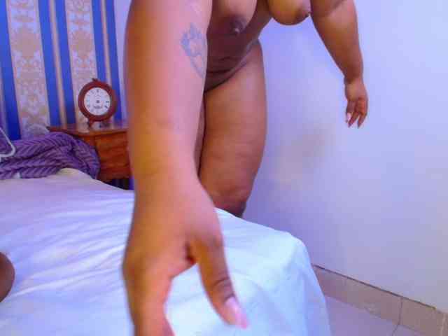 CaseyMoons webcam