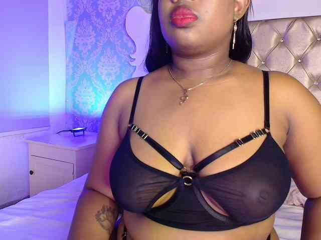 CaseyMoons webcam