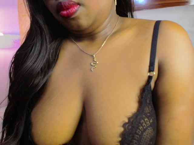 CaseyMoons webcam