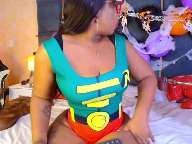 CaseyMoons webcam
