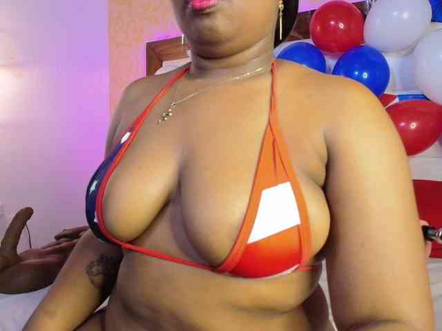 CaseyMoons webcam