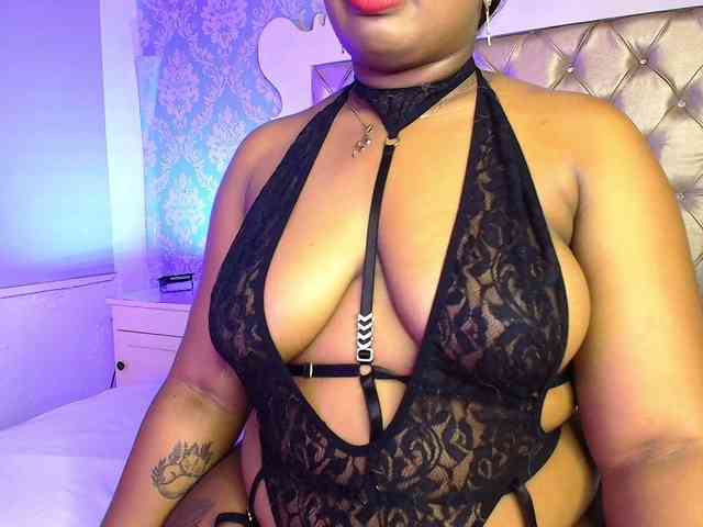 CaseyMoons webcam