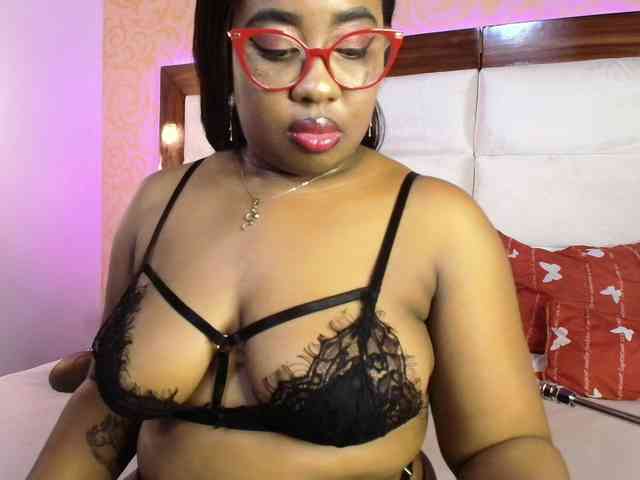 CaseyMoons webcam