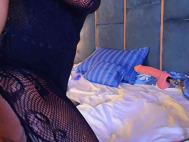CaseyMoons webcam