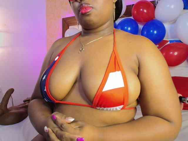 CaseyMoons webcam