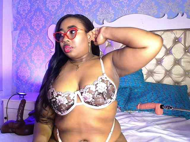 CaseyMoons webcam