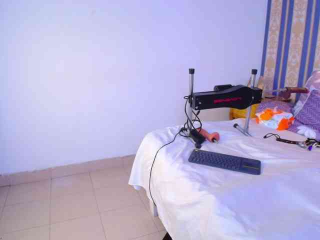CaseyMoons webcam