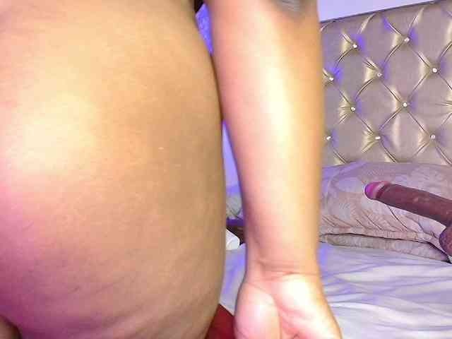 CaseyMoons webcam