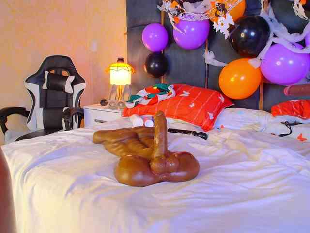 CaseyMoons webcam