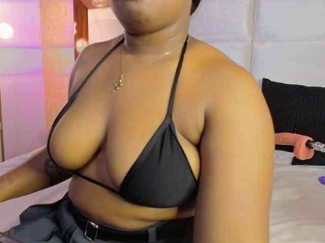 CaseyMoons webcam