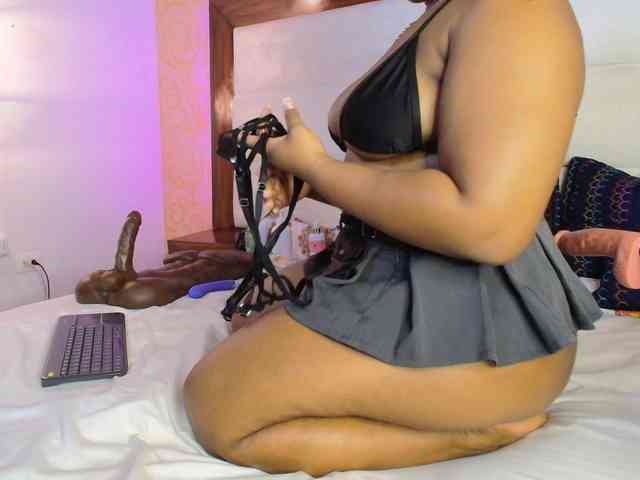 CaseyMoons webcam