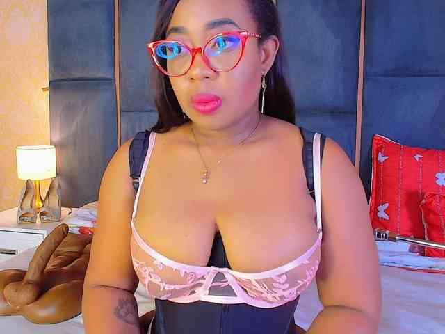 CaseyMoons webcam