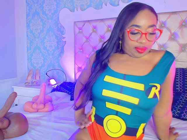 CaseyMoons Live Webcam on BongaCams