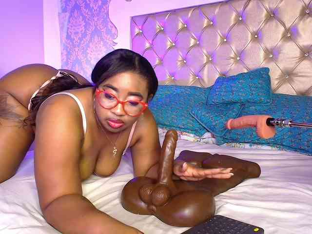 CaseyMoons webcam