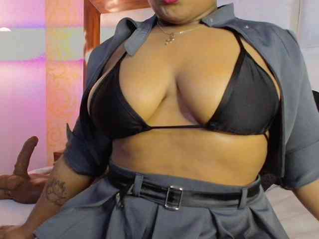 CaseyMoons webcam