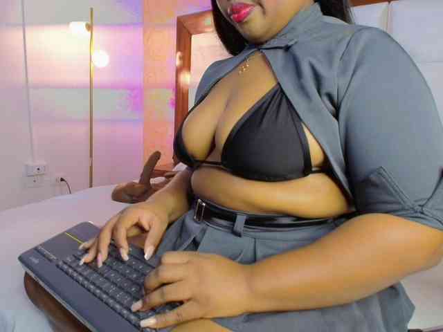 CaseyMoons webcam