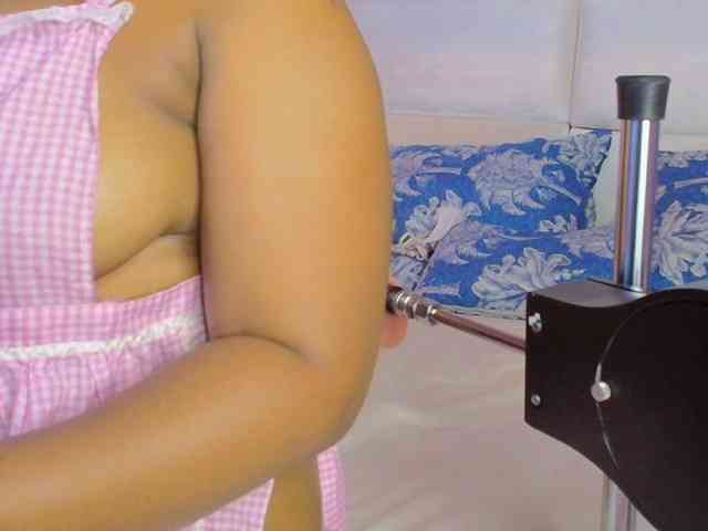 CaseyMoons webcam