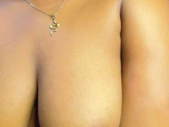 CaseyMoons webcam