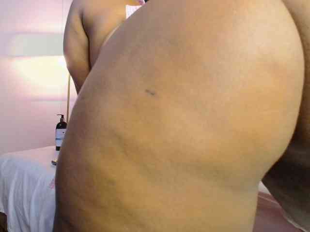 CaseyMoons webcam
