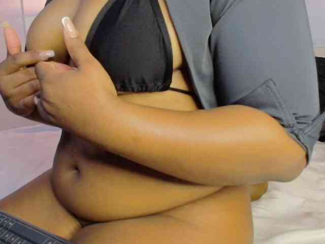 CaseyMoons webcam