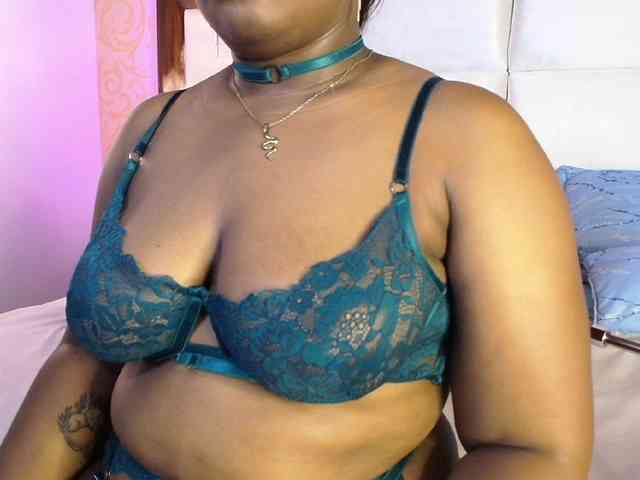 CaseyMoons webcam