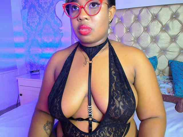 CaseyMoons webcam
