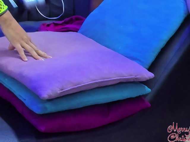 hot-sex-roomm's BongaCams show and profile